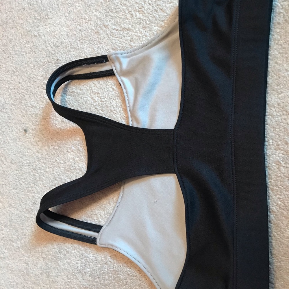 Sports bra - Picture 2 of 3